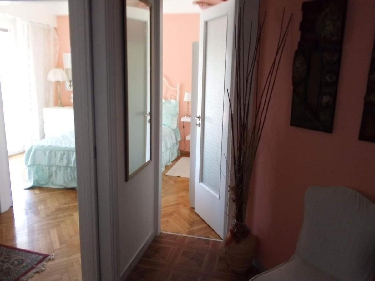 Sylvia' S Apartments Atenas Exterior foto